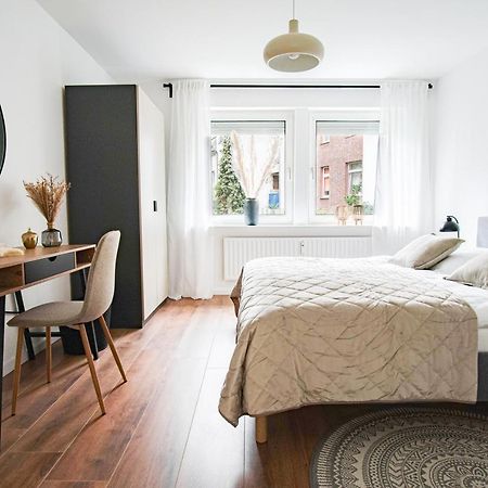 Homefy Bright And Cozy Holiday Apartment - Washer & Dryer - Free Parking Essen Buitenkant foto
