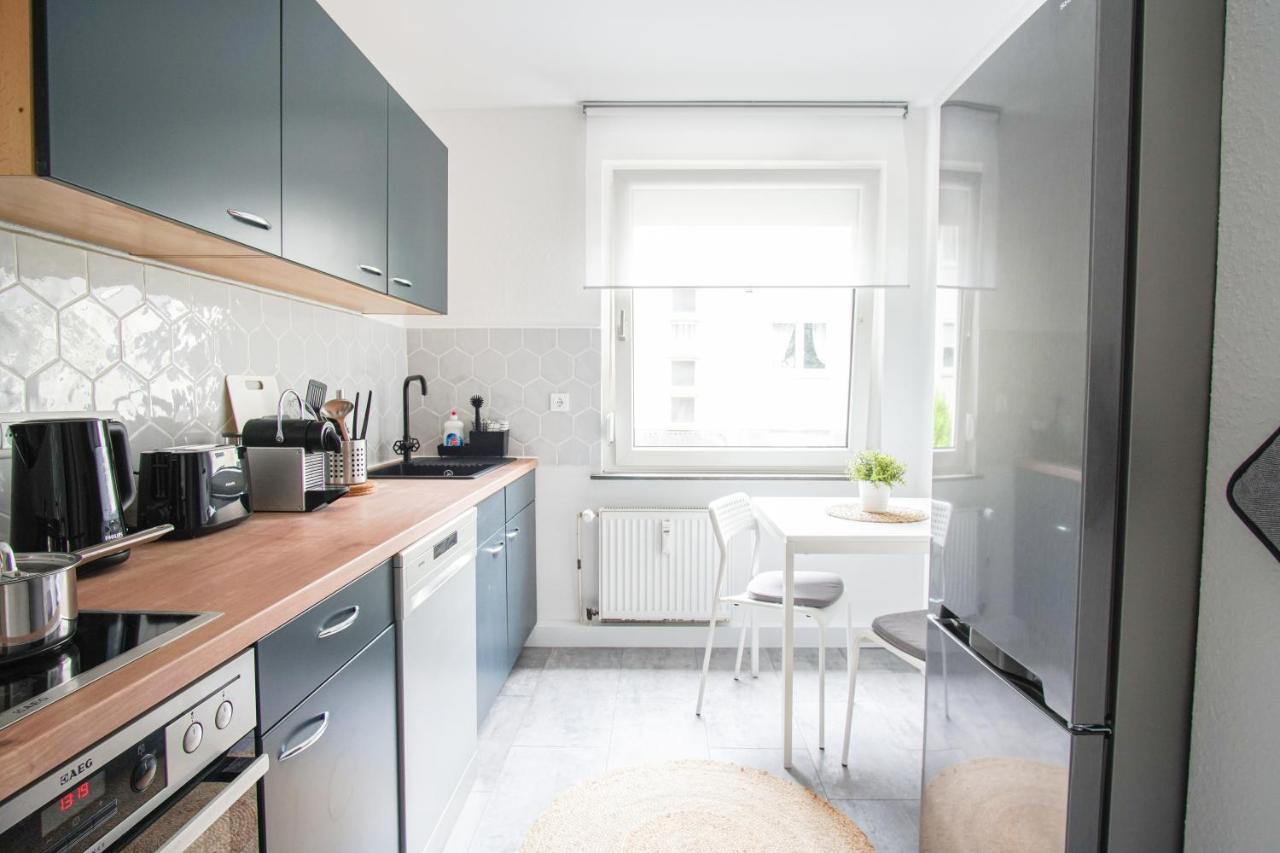 Homefy Bright And Cozy Holiday Apartment - Washer & Dryer - Free Parking Essen Buitenkant foto